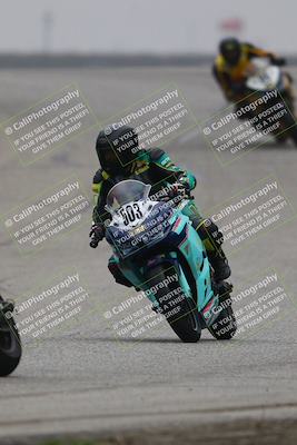 media/Nov-30-2025-TrackDaz (Sun) [[d8b22663df]]/C Group/Session 4 (Outside Grapevine)/